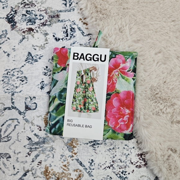 BAGGU Handbags - Baggu Big Reusable Bag Camellia